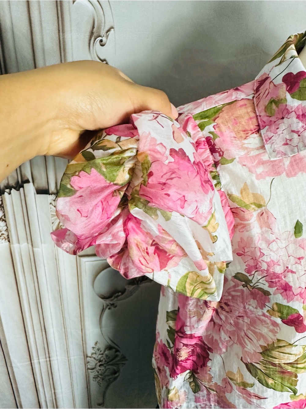 Pink Floral Puff-Sleeve Button-Down Shirt - Picture 8 of 10